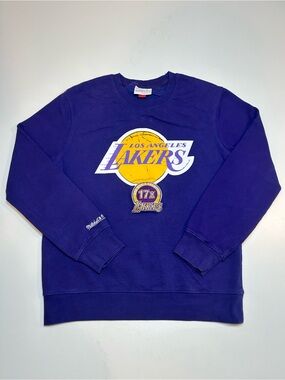 Mitchell & Ness LA Lakers 17x Champions Crewneck Sweatshirt Purple Graphic
